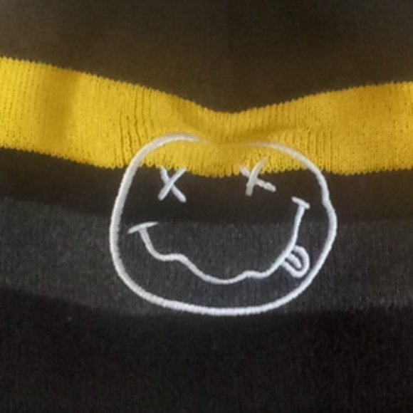Nirvana Smiley Face Toque Hat One Size Black Yellow Grey White - Picture 4 of 5